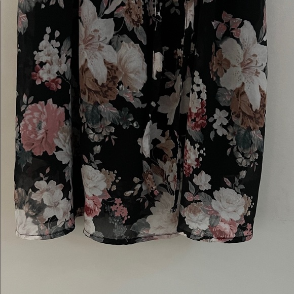 Echo Black Floral Mini Dress - Picture 4 of 4